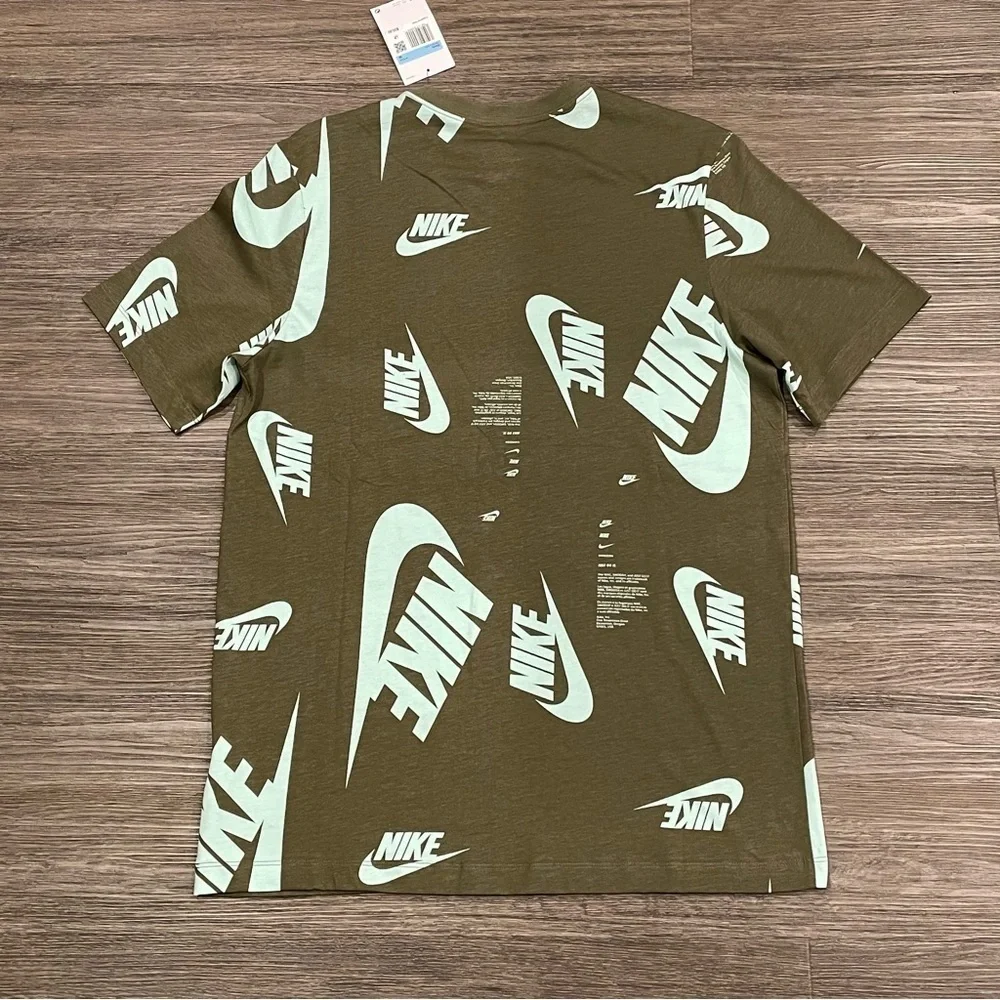 Nike shirt sz M